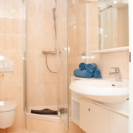 Hanseatic 801 شقة